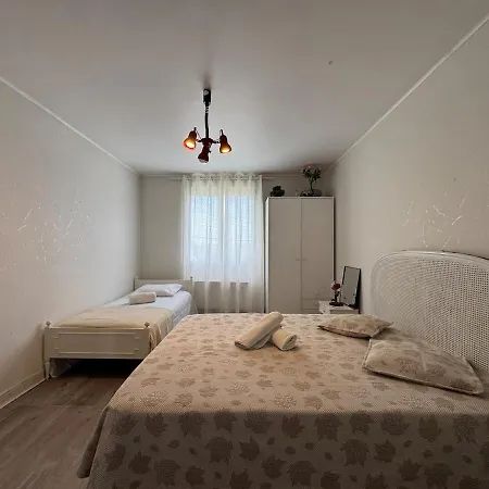 La Madeleine - 9 Pers - Parking - Home&service لو مان