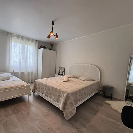 La Madeleine - 9 Pers - Parking - Home&service بيت للعطل