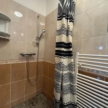 La Madeleine - 9 Pers - Parking - Home&service بيت للعطل *